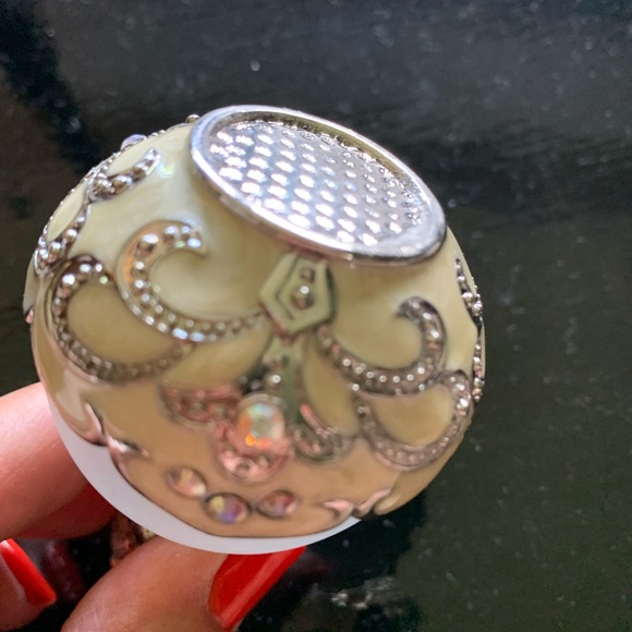 Argento SC Hand Mirror & Perfume Bottle - Picture 6 of 10